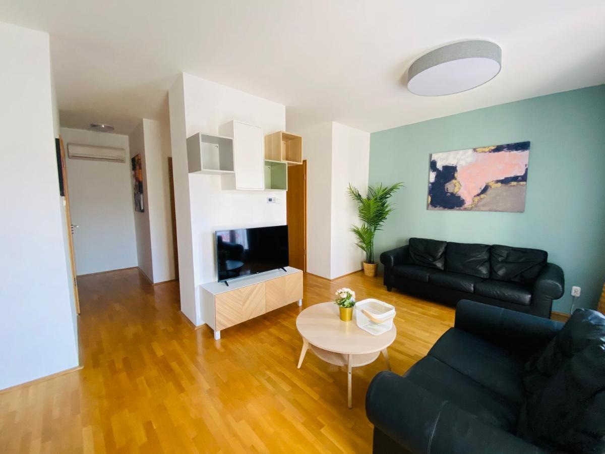 K13 A4.4 Apartment บูดาเปสต์ ภายนอก รูปภาพ